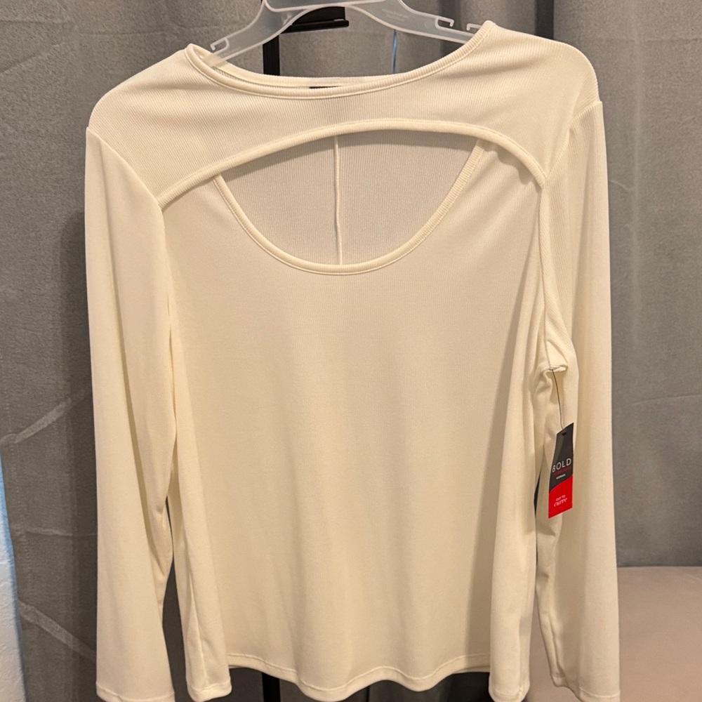 BOLD elements Cream Open-Back Blouse